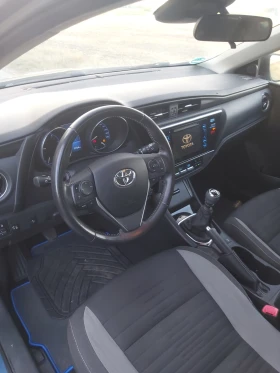 Toyota Auris 1.6 D4D, снимка 6