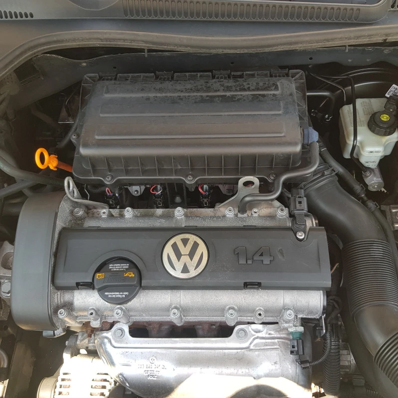 VW Golf 1.4Benzin, снимка 14 - Автомобили и джипове - 46356051