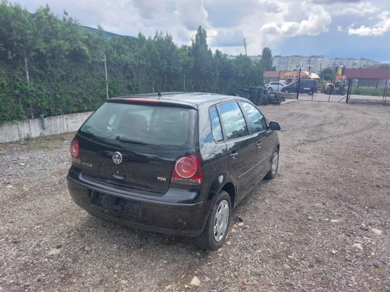 VW Polo, снимка 5 - Автомобили и джипове - 47630893