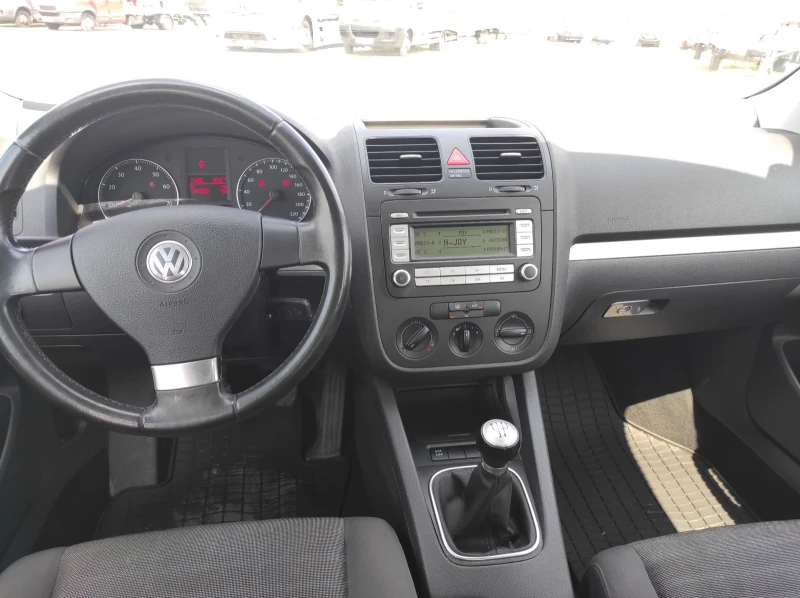 VW Golf 1.4i 134хил.км Климатик Нов Съединител, снимка 6 - Автомобили и джипове - 47113407