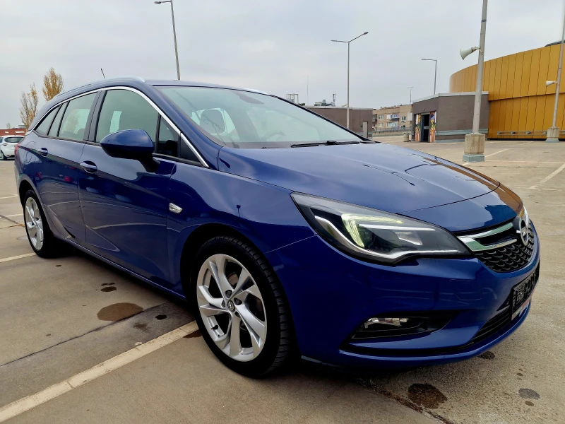 Opel Astra 1.6 CDTI Sports Tourer, снимка 3 - Автомобили и джипове - 47823896