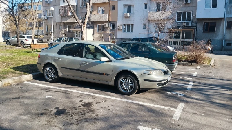 Renault Laguna, снимка 14 - Автомобили и джипове - 48520203