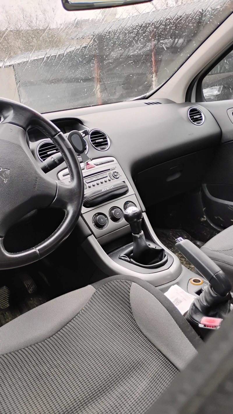 Peugeot 308 1.6HDI, снимка 9 - Автомобили и джипове - 48695359