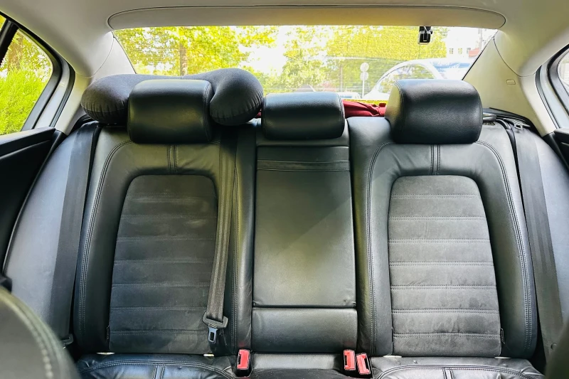 VW Passat B6 2.0 TDI Common Rail DSG, снимка 11 - Автомобили и джипове - 52646423