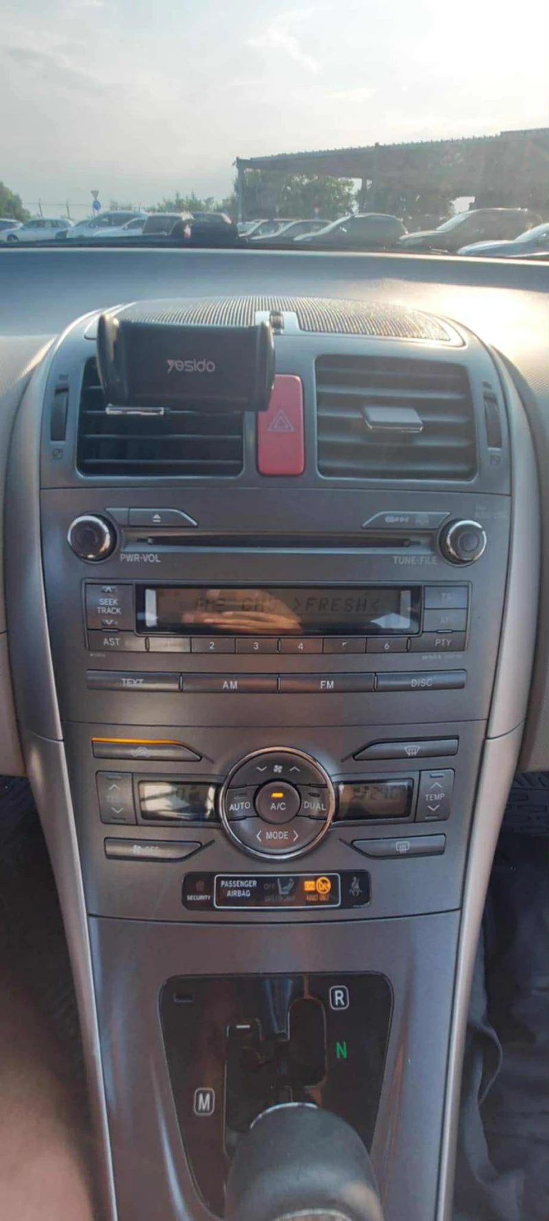 Toyota Auris, снимка 8 - Автомобили и джипове - 52414690