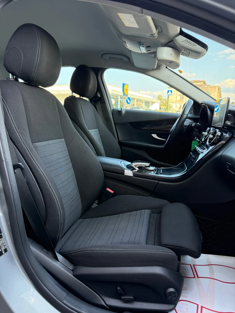 Mercedes-Benz C 220 2.2 CDI* СЕРВИЗНА ИСТОРИЯ* , снимка 11 - Автомобили и джипове - 51308178