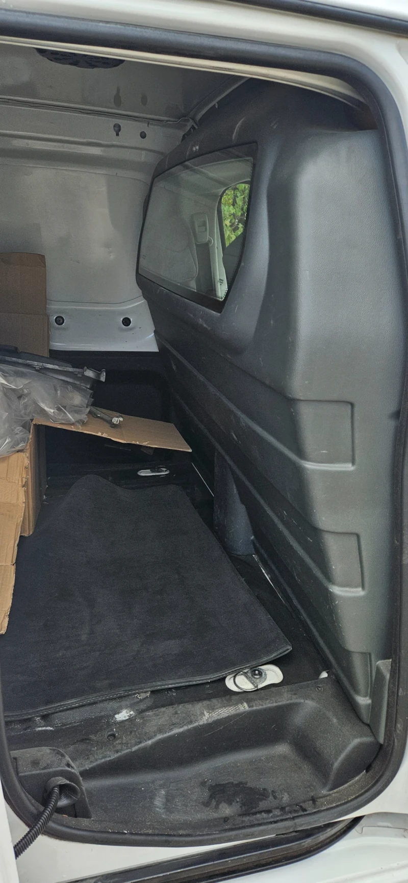 Peugeot Partner 1.6 Hdi , климатик, централно, снимка 4 - Автомобили и джипове - 51844217