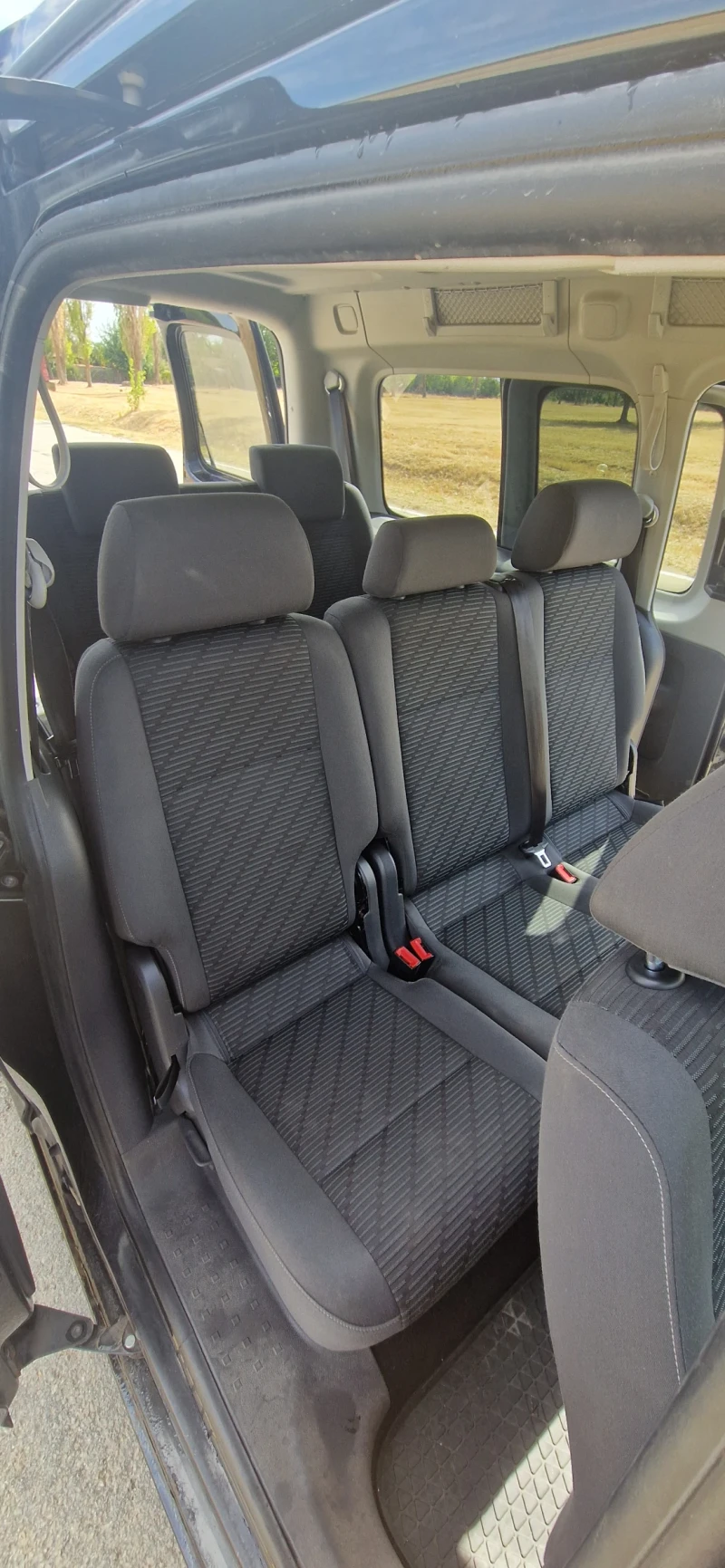 VW Caddy, снимка 15 - Автомобили и джипове - 52561421