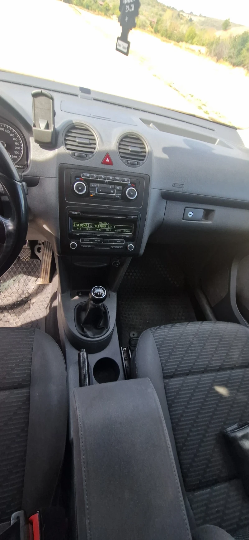 VW Caddy, снимка 9 - Автомобили и джипове - 52561421