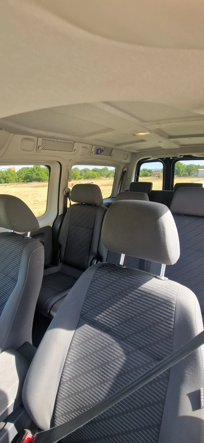 VW Caddy, снимка 17 - Автомобили и джипове - 52561421