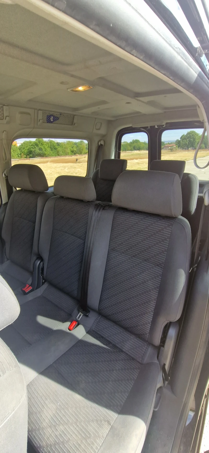 VW Caddy, снимка 10 - Автомобили и джипове - 52561421