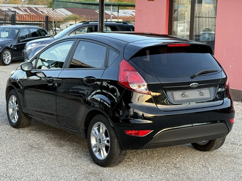 Ford Fiesta 1.0  80кс EURO 6B Топ състояние, снимка 4 - Автомобили и джипове - 52577474