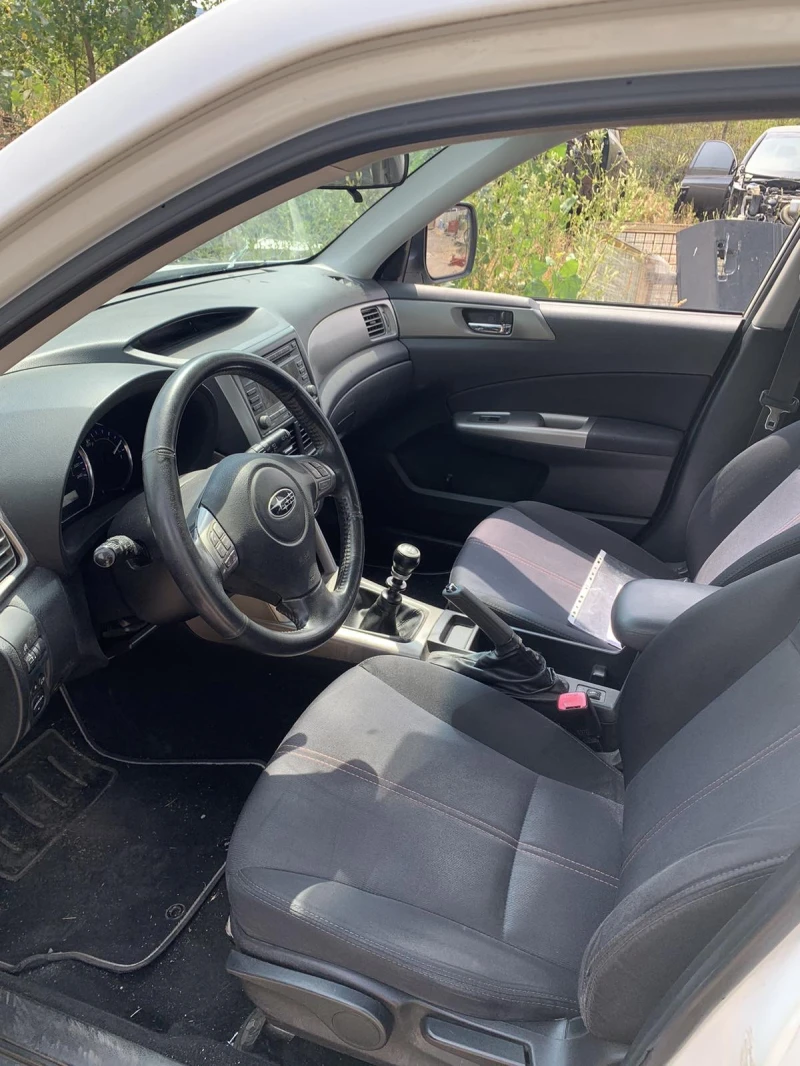 Subaru Forester, снимка 3 - Автомобили и джипове - 52700082