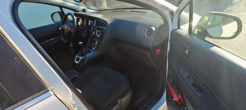 Peugeot 5008 1.6i turbo , снимка 11 - Автомобили и джипове - 52960018