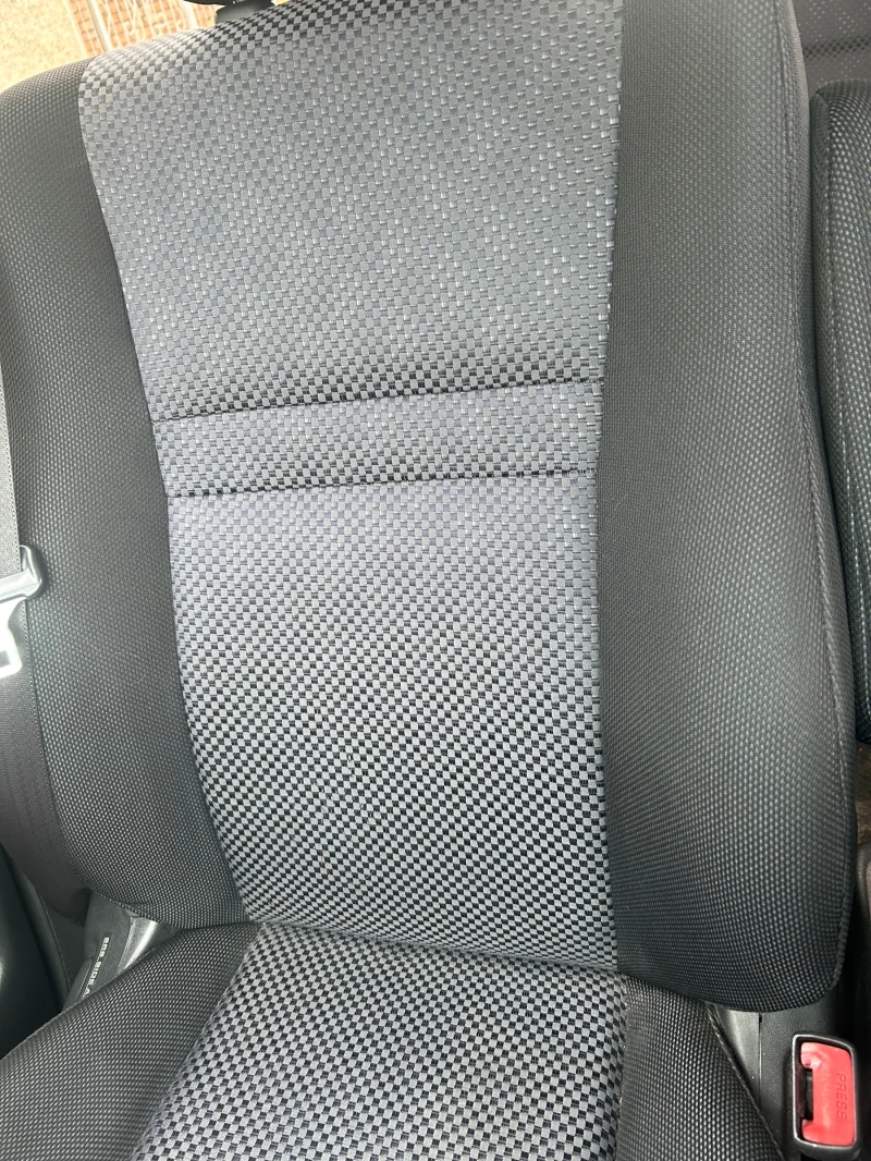 Toyota Corolla verso, снимка 3 - Автомобили и джипове - 53371085