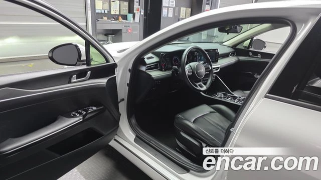 Kia K5, снимка 10 - Автомобили и джипове - 56082483