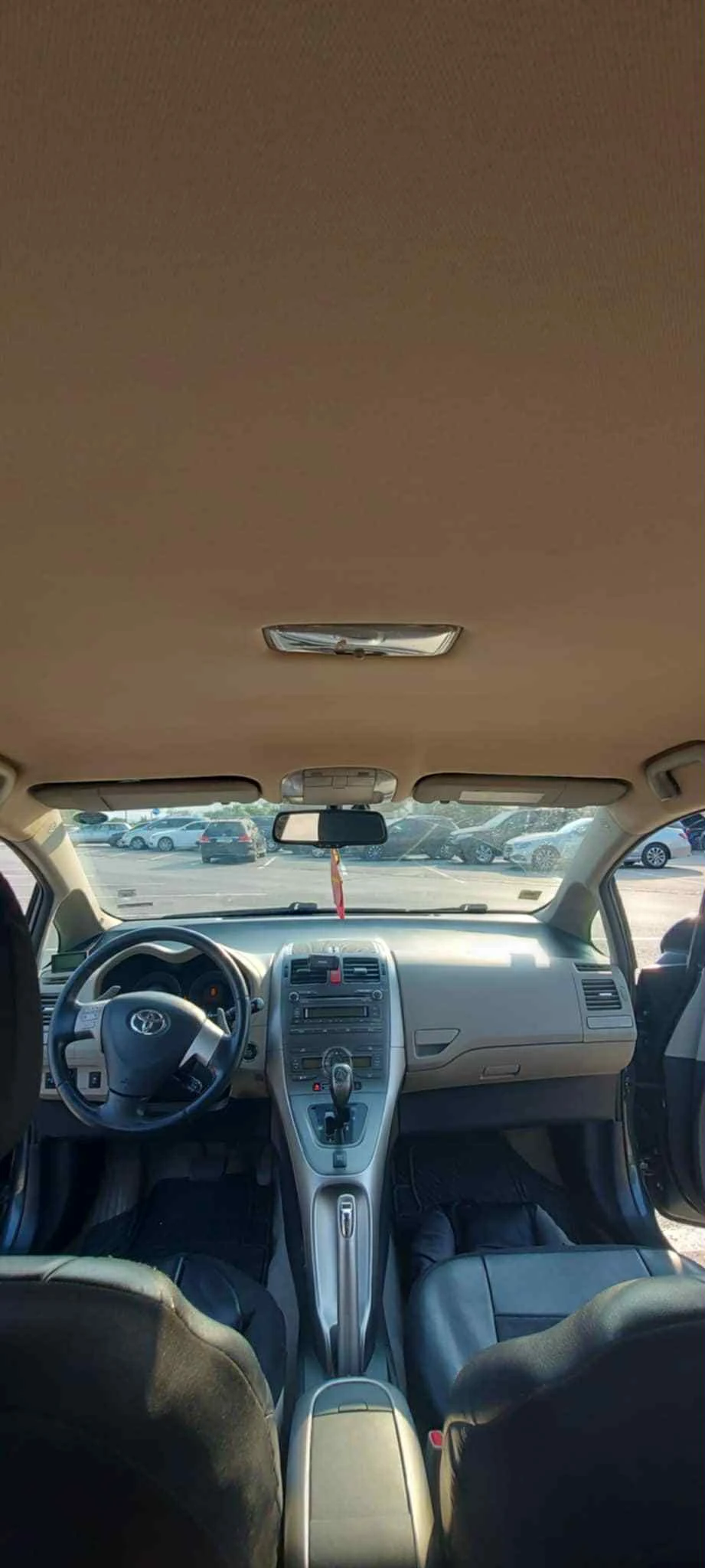Toyota Auris  - изображение 9
