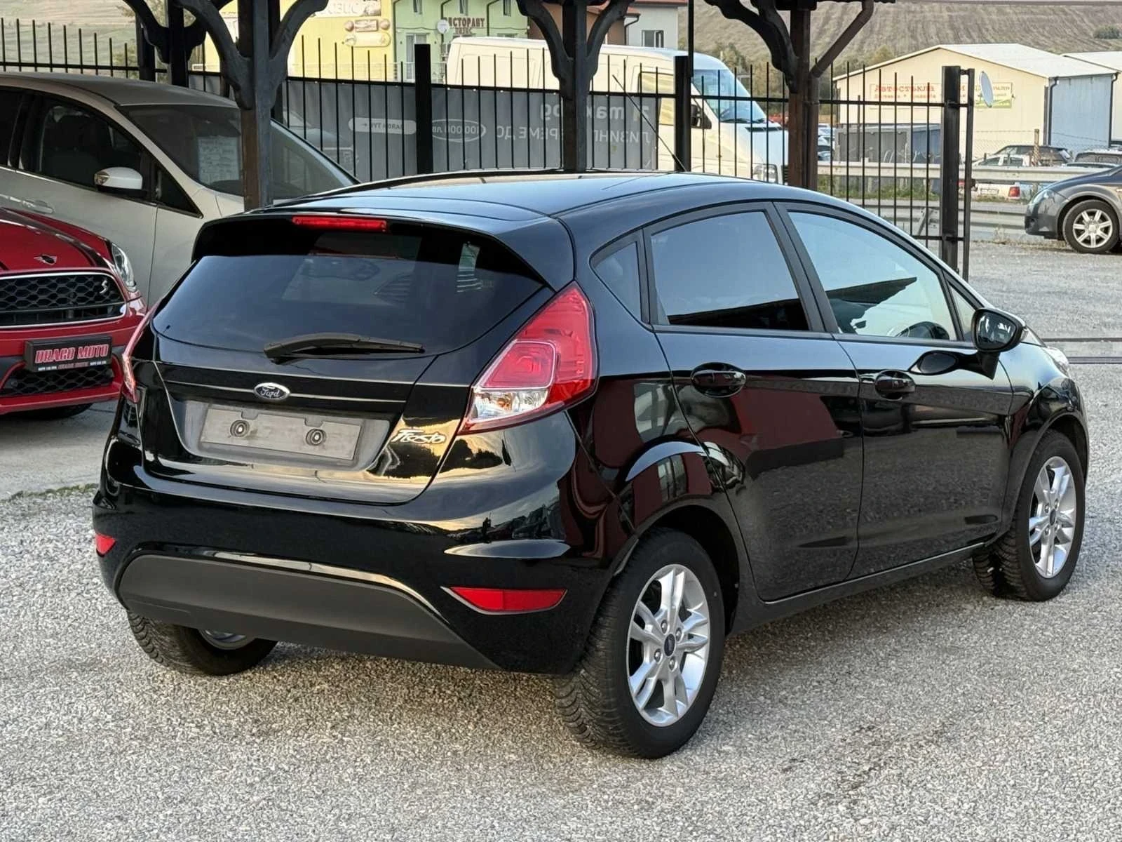 Ford Fiesta 1.0  80кс EURO 6B Топ състояние - изображение 6