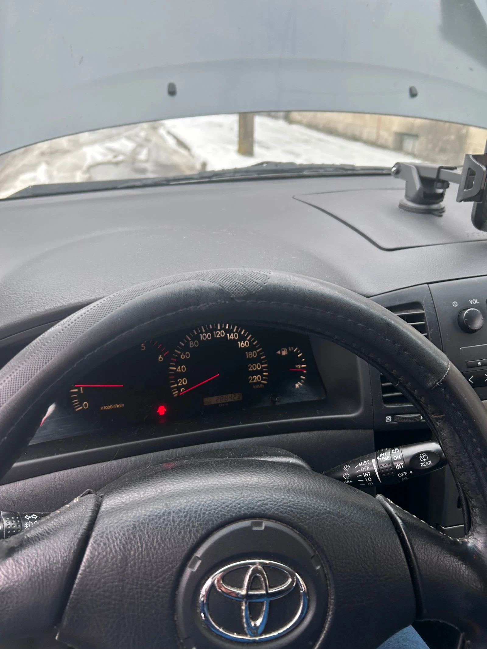 Toyota Corolla verso  - изображение 2