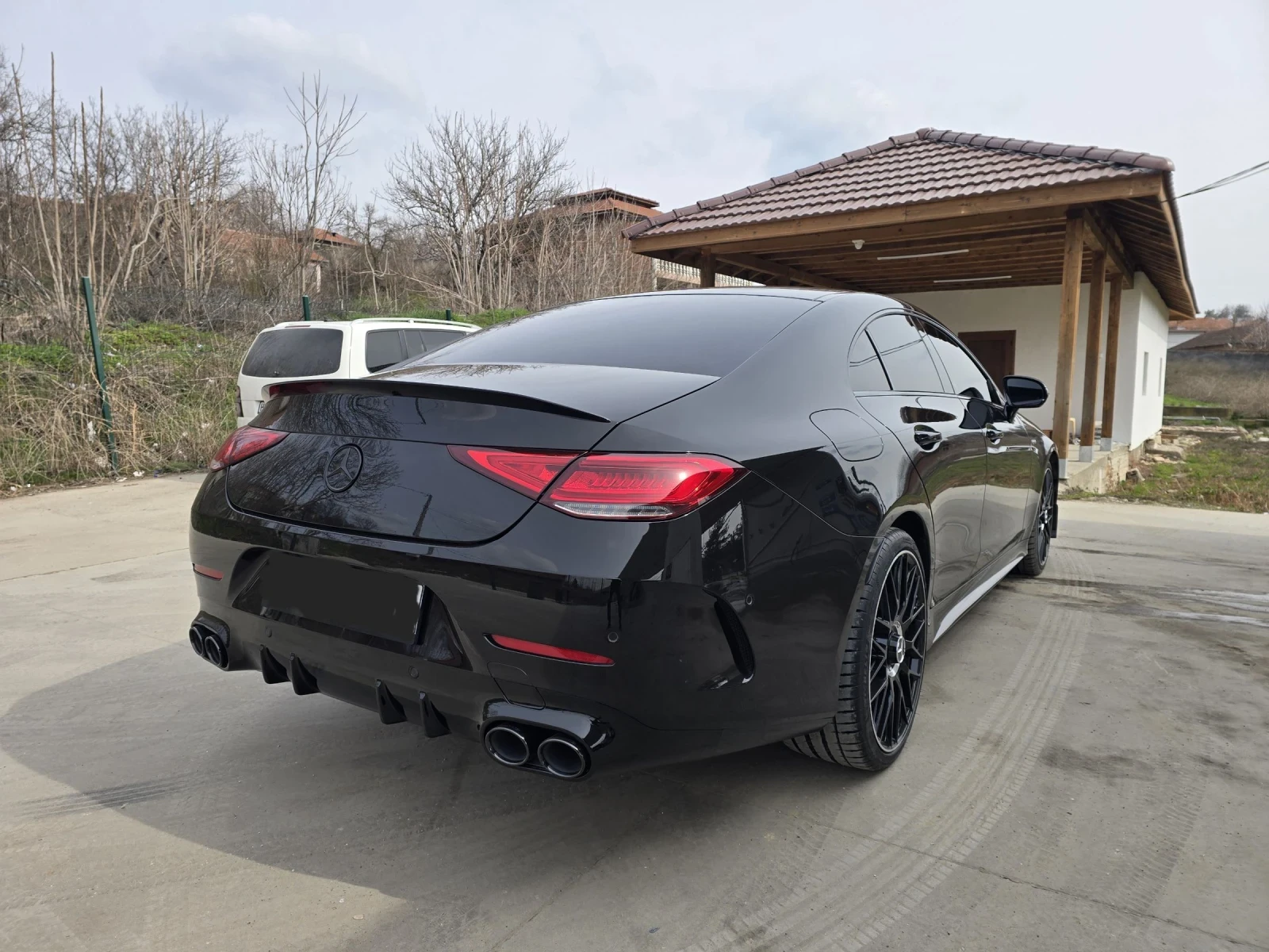 Mercedes-Benz CLS 400 FACELIFT - 4MATIC-AMG- Вакуум - FULL екстри, снимка 4 - Автомобили и джипове - 53946646