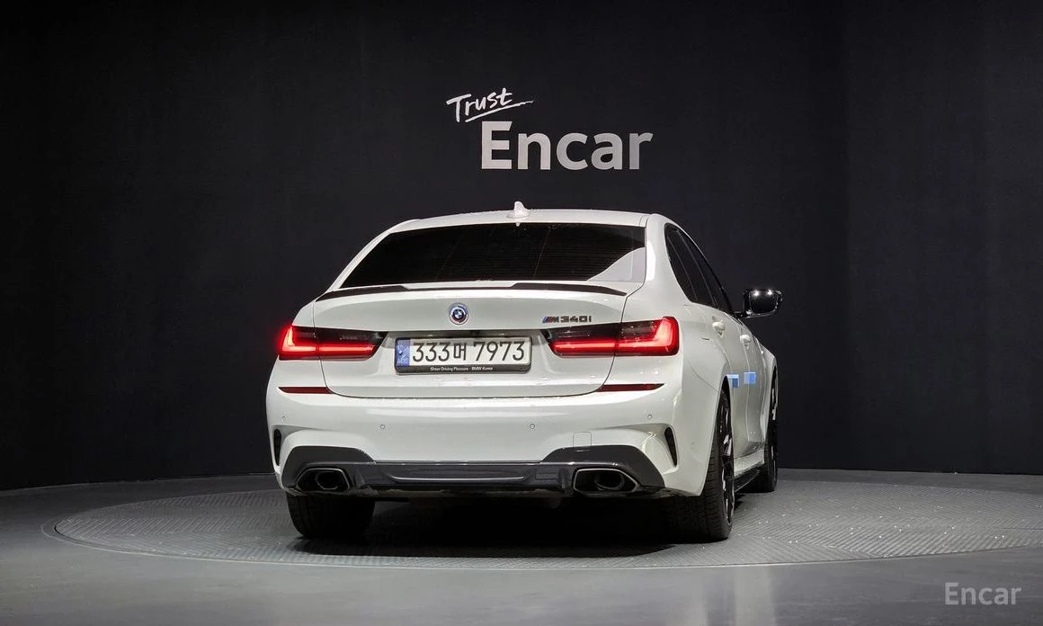 BMW 340 i HARMAN KARDON* DISTRONIC* HEAD-UP* 360 CAM* , снимка 4 - Автомобили и джипове - 54253654