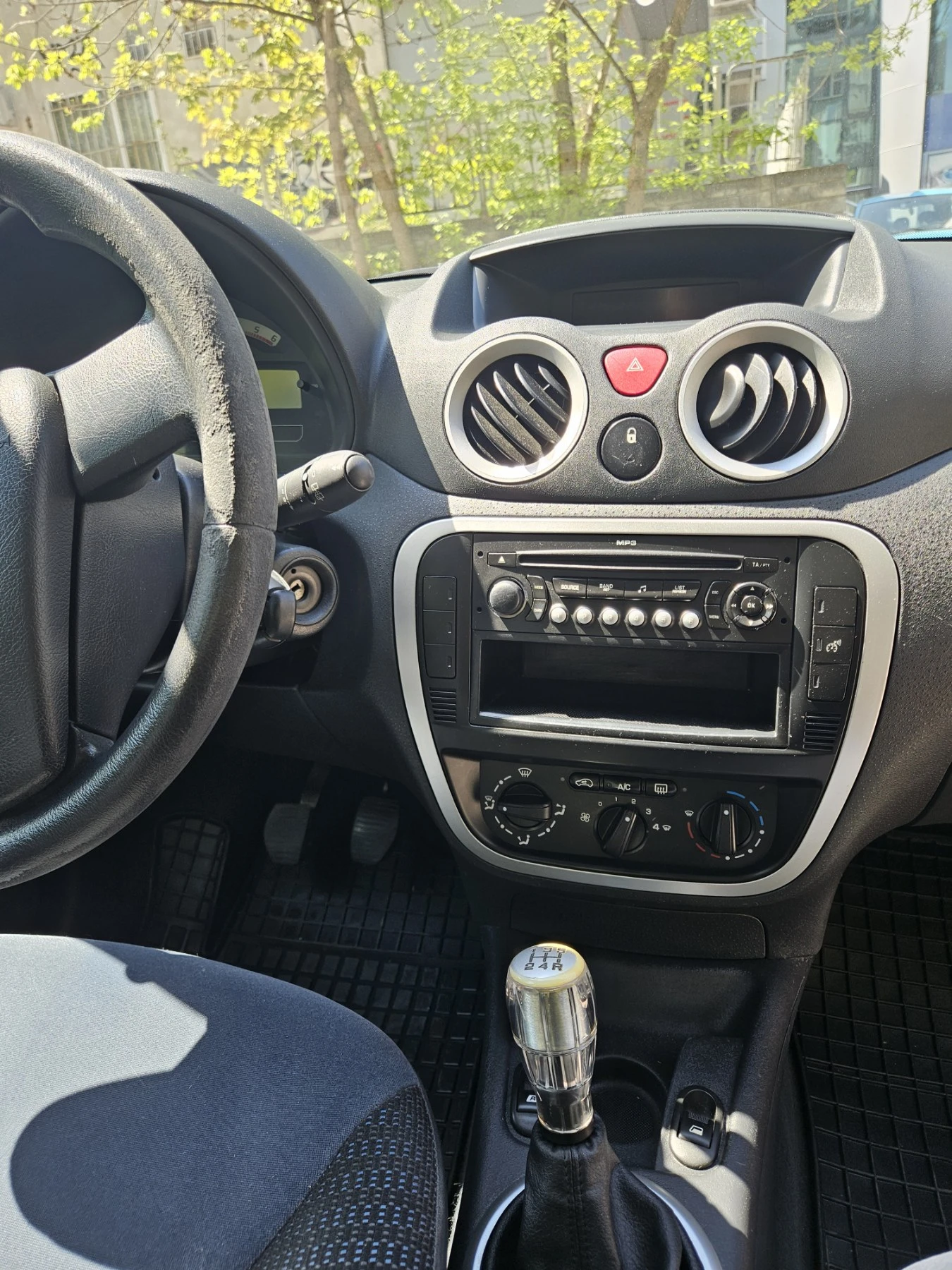 Citroen C3, снимка 9 - Автомобили и джипове - 54360555