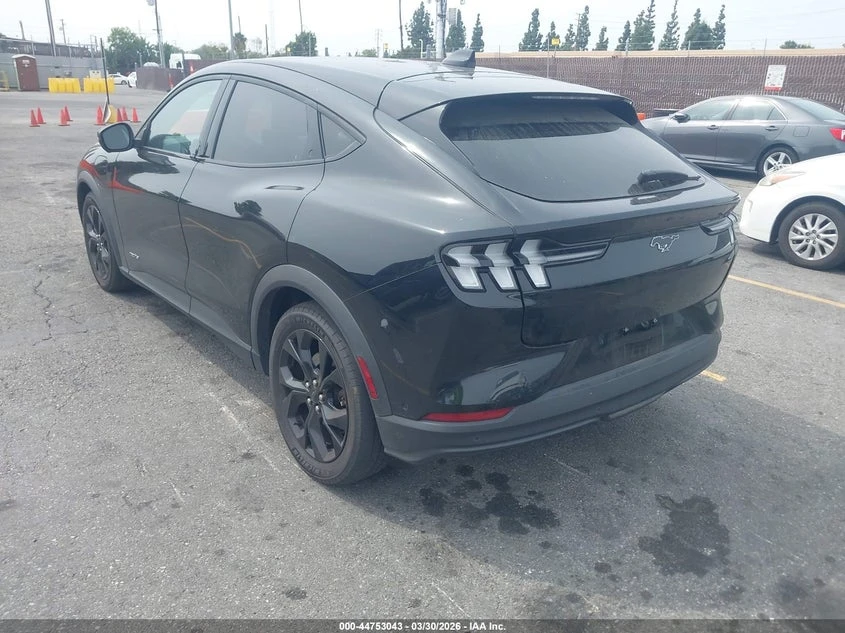 Ford Mustang Mach-E Select, снимка 3 - Автомобили и джипове - 54419086