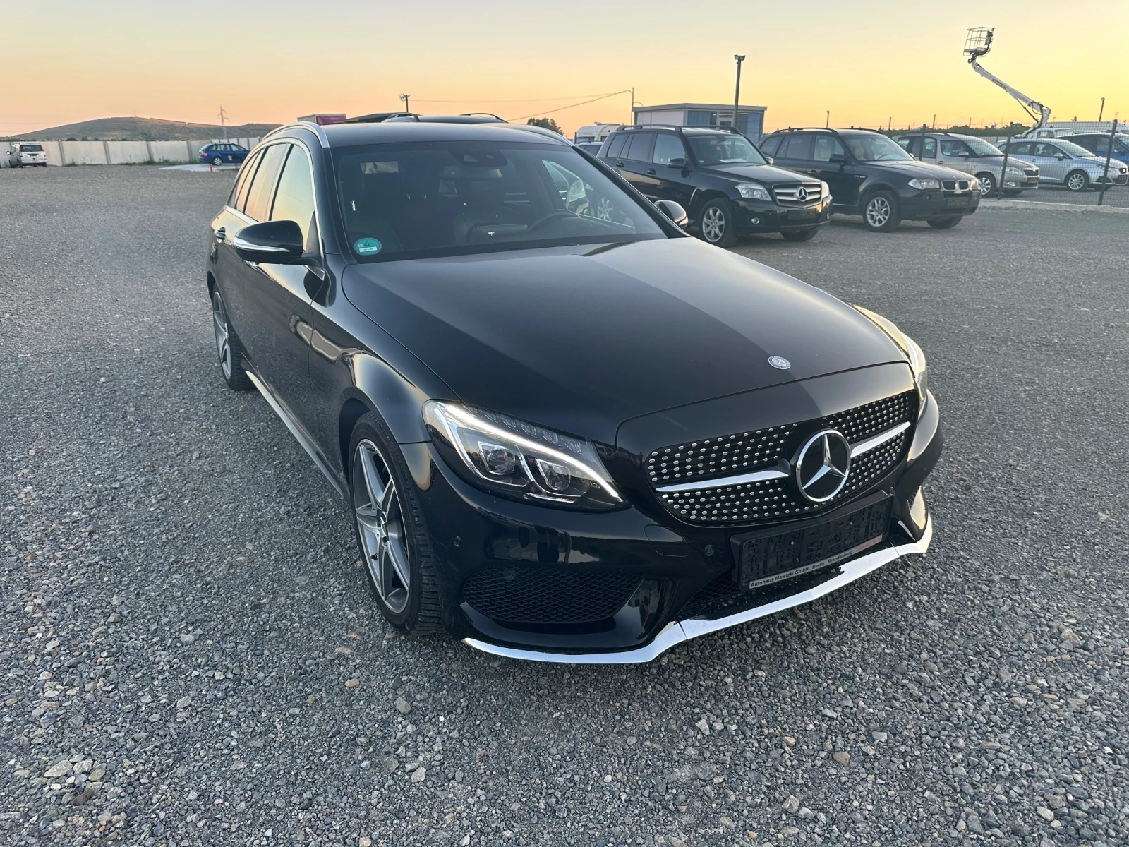 Mercedes-Benz C 220 2xAMG PACK* 2.2CDI* KEYLESS GO* BLIND SPOT, снимка 3 - Автомобили и джипове - 54683382