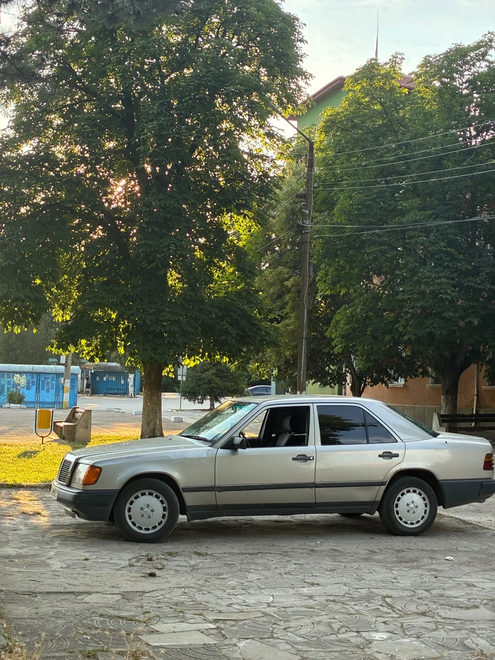 Mercedes-Benz 124 3.0D | Mobile.bg � ����������� 1