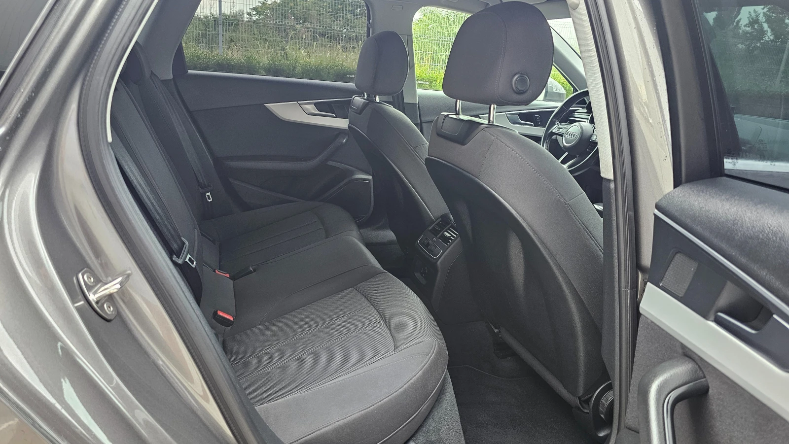 Audi A4 35TDI , снимка 12 - Автомобили и джипове - 55309660