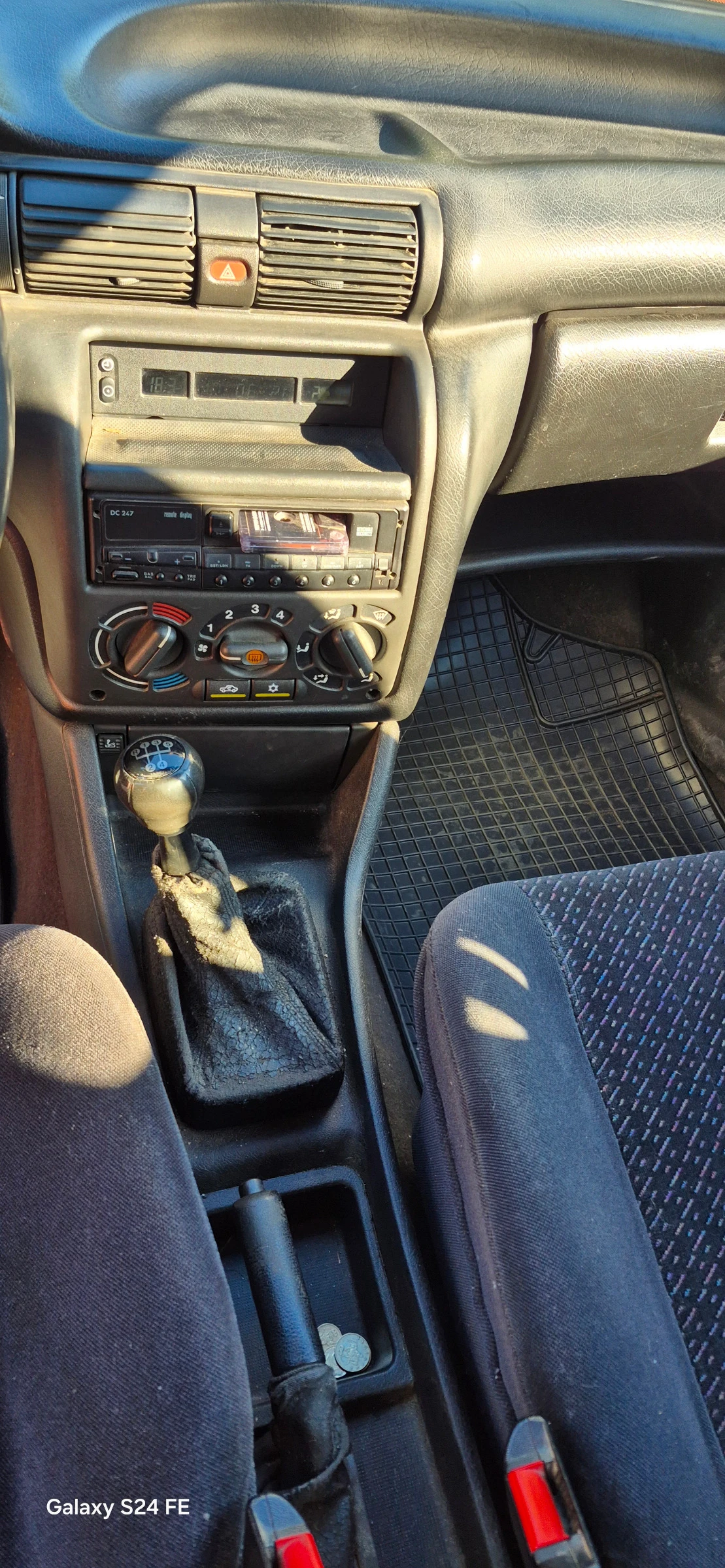 Opel Astra 1.6  101 k.с., снимка 7 - Автомобили и джипове - 55364686
