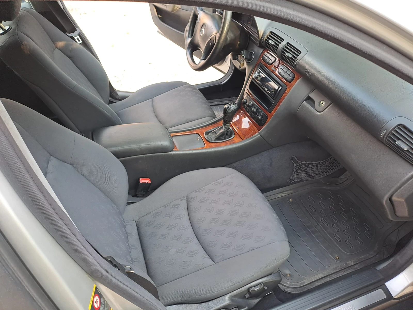 Mercedes-Benz C 220 150 к.с., снимка 7 - Автомобили и джипове - 55651847