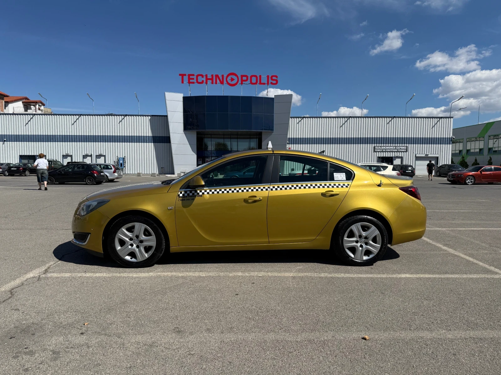 Opel Insignia 1.4i с фабрична газ, снимка 5 - Автомобили и джипове - 56129996