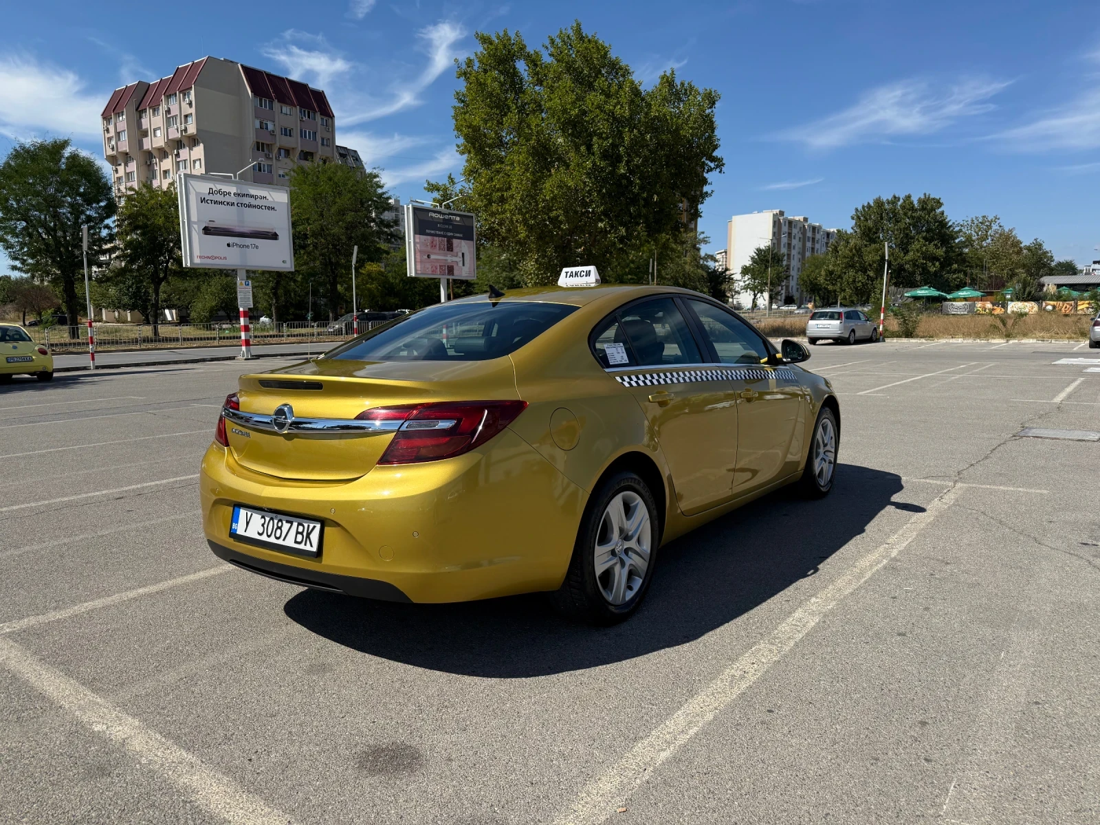 Opel Insignia 1.4i с фабрична газ, снимка 8 - Автомобили и джипове - 56129996