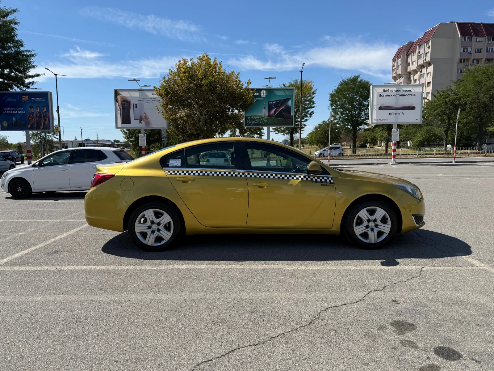 Opel Insignia 1.4i с фабрична газ, снимка 2 - Автомобили и джипове - 56129996