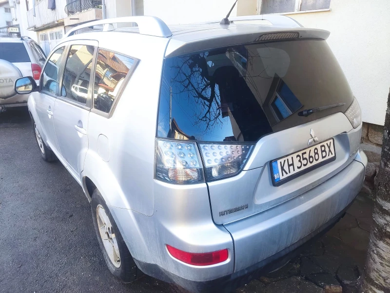 Mitsubishi Outlander, снимка 4 - Автомобили и джипове - 48844029