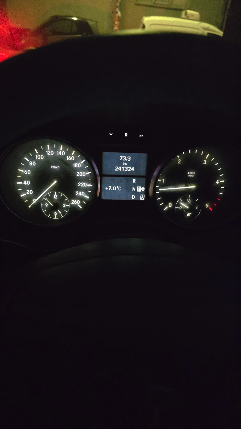 Mercedes-Benz ML 320, снимка 6 - Автомобили и джипове - 52026496