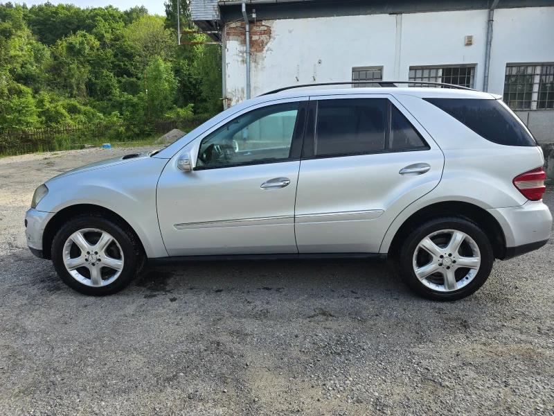 Mercedes-Benz ML 320, снимка 2 - Автомобили и джипове - 52026496