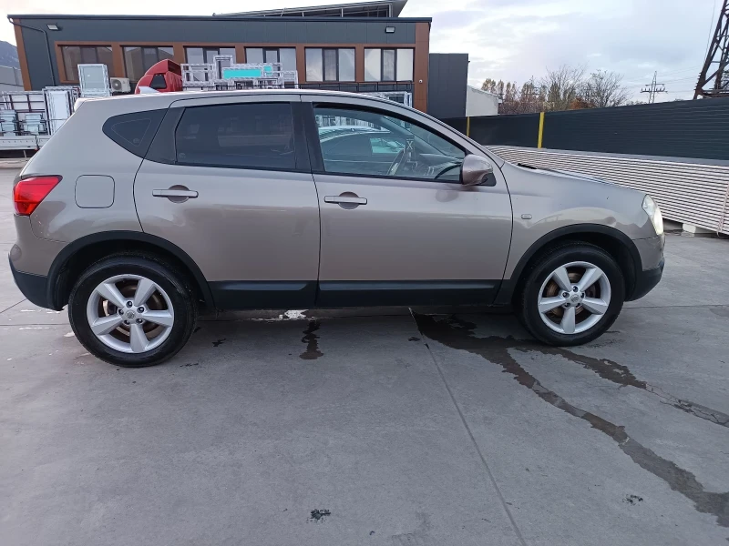 Nissan Qashqai 2.0 DCI panorama , снимка 8 - Автомобили и джипове - 52502720