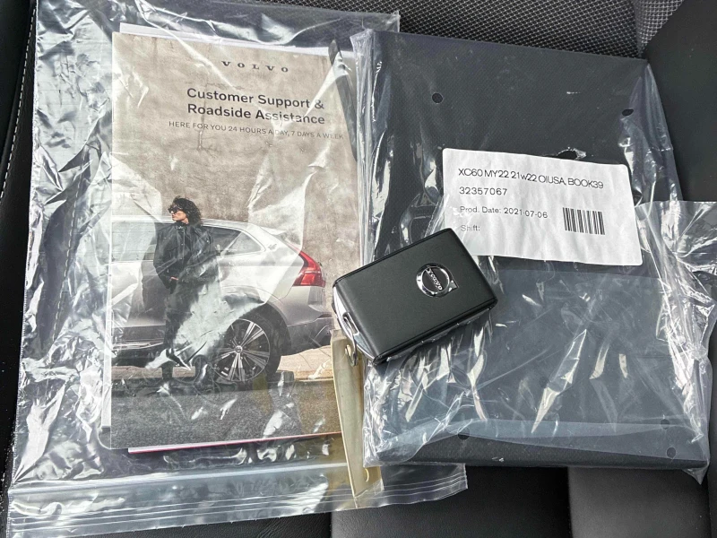 Volvo XC60 * * R-Design* * PANO* KEYLESS* H&K* * CAMERA* * , снимка 15 - Автомобили и джипове - 52691682