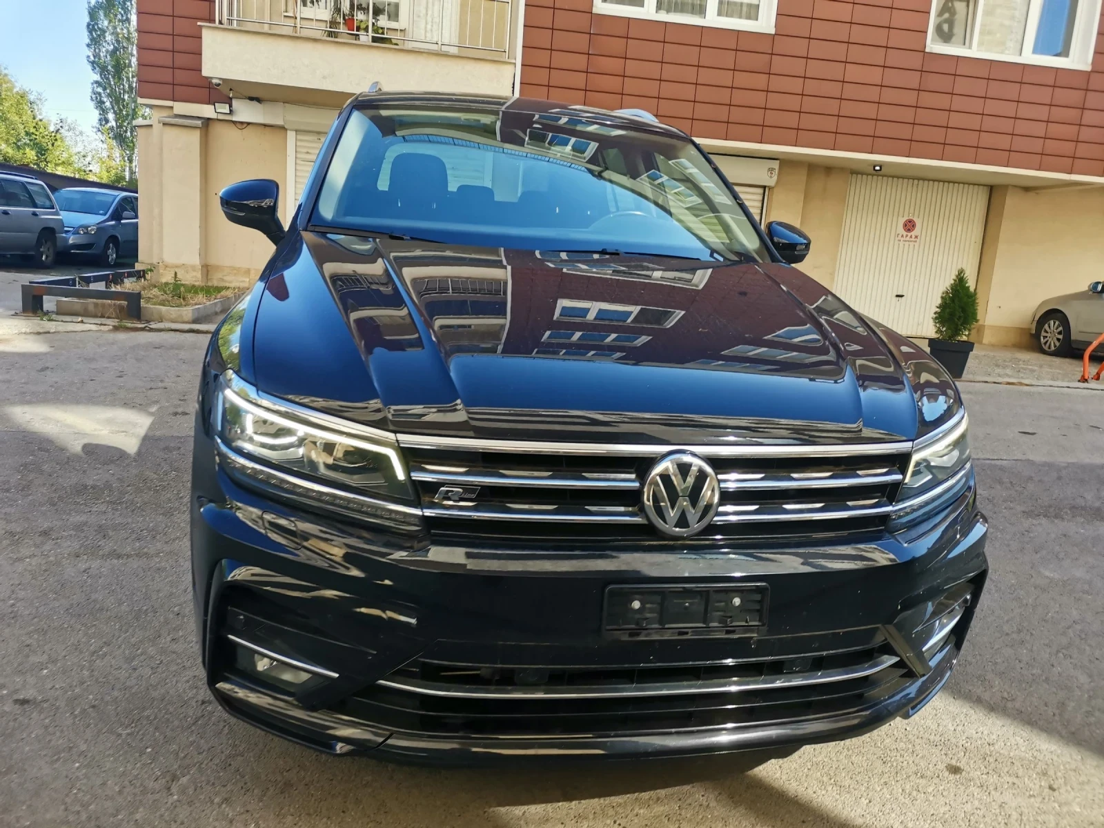 VW Tiguan 2.0TSI R-LINE SWISS - изображение 2