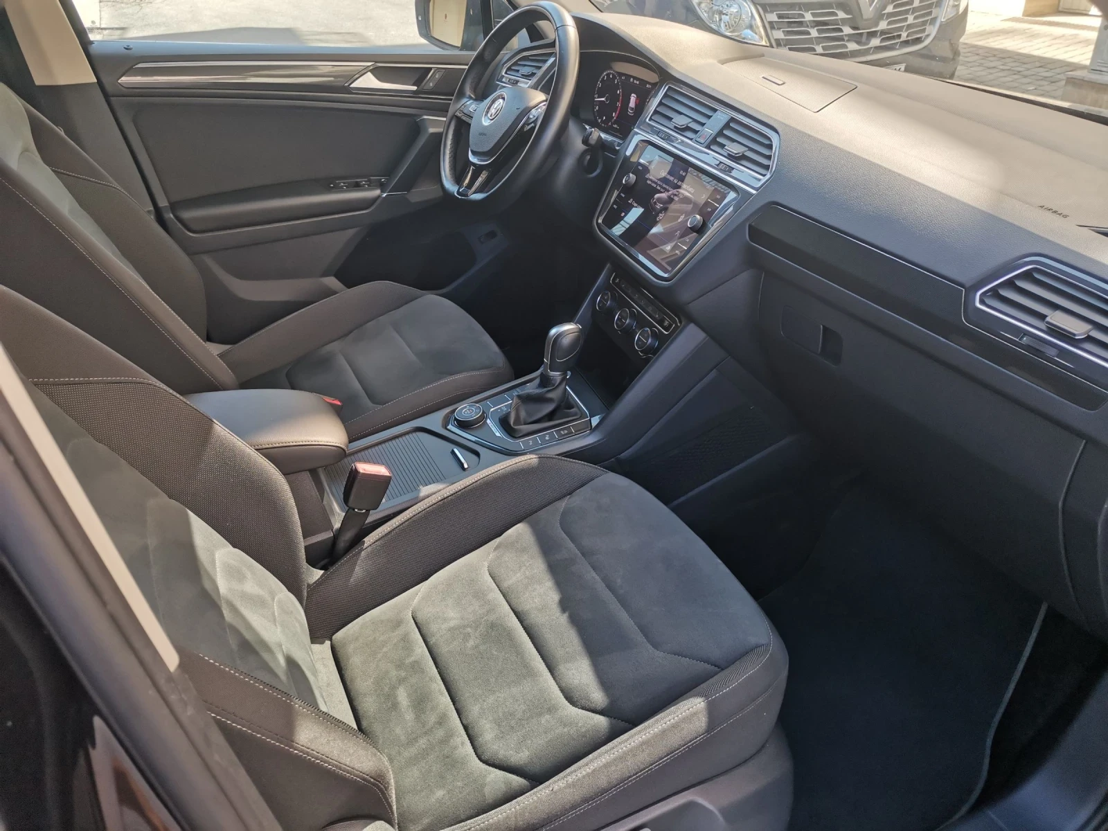 VW Tiguan 2.0TSI R-LINE SWISS | Mobile.bg   13