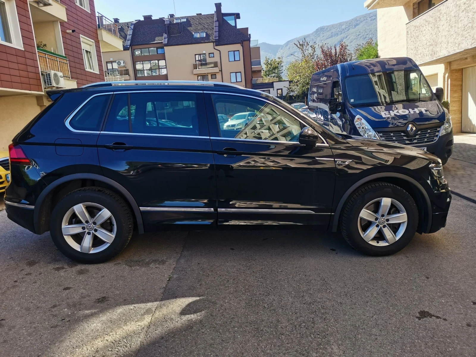 VW Tiguan 2.0TSI R-LINE SWISS - изображение 9