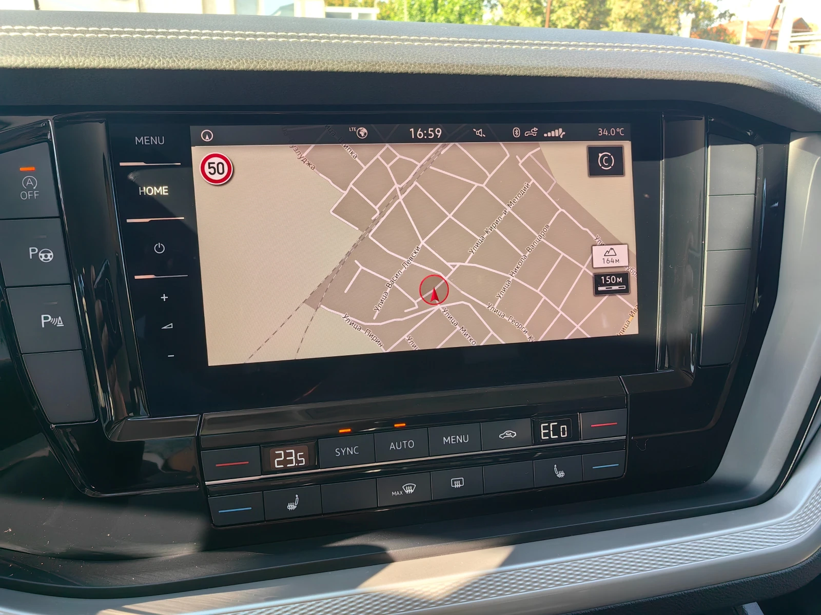 VW Touareg 3.0TDI V6 286k. Автомат 8ск. 4Motion - изображение 10