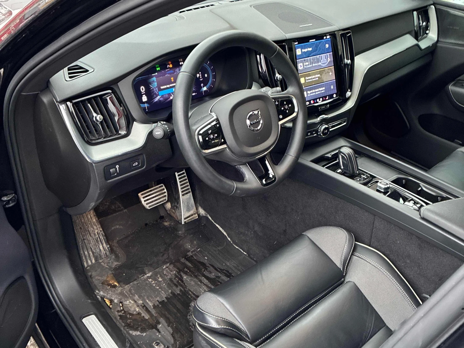 Volvo XC60 * * R-Design* * PANO* KEYLESS* H&K* * CAMERA* *  - изображение 7