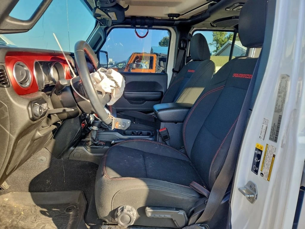 Jeep Wrangler 2021 JEEP WRANGLE * CARFAX * Клип на мотора - изображение 7