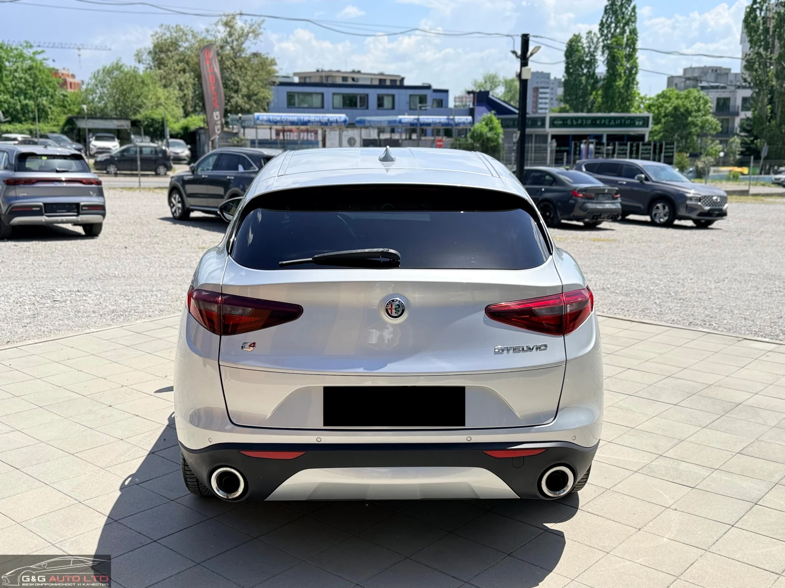Alfa Romeo Stelvio 2.2/209HP/EXECUTIVE/КАМЕРА/ЗИМНИ-ЛЕТНИ-ГУМИ/KLESS, снимка 7 - Автомобили и джипове - 54699164
