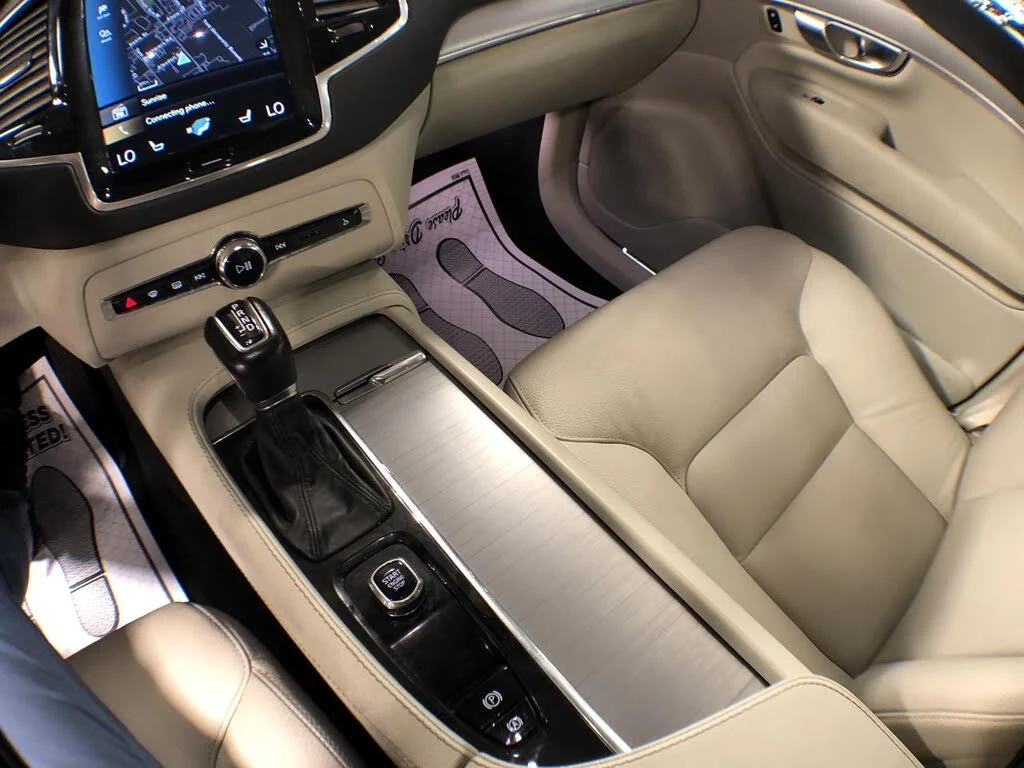 Volvo Xc90 T6* Momentum* 7-Passenger* АвтоКредит* (ЦЕНА ДО БГ, снимка 14 - Автомобили и джипове - 54899665