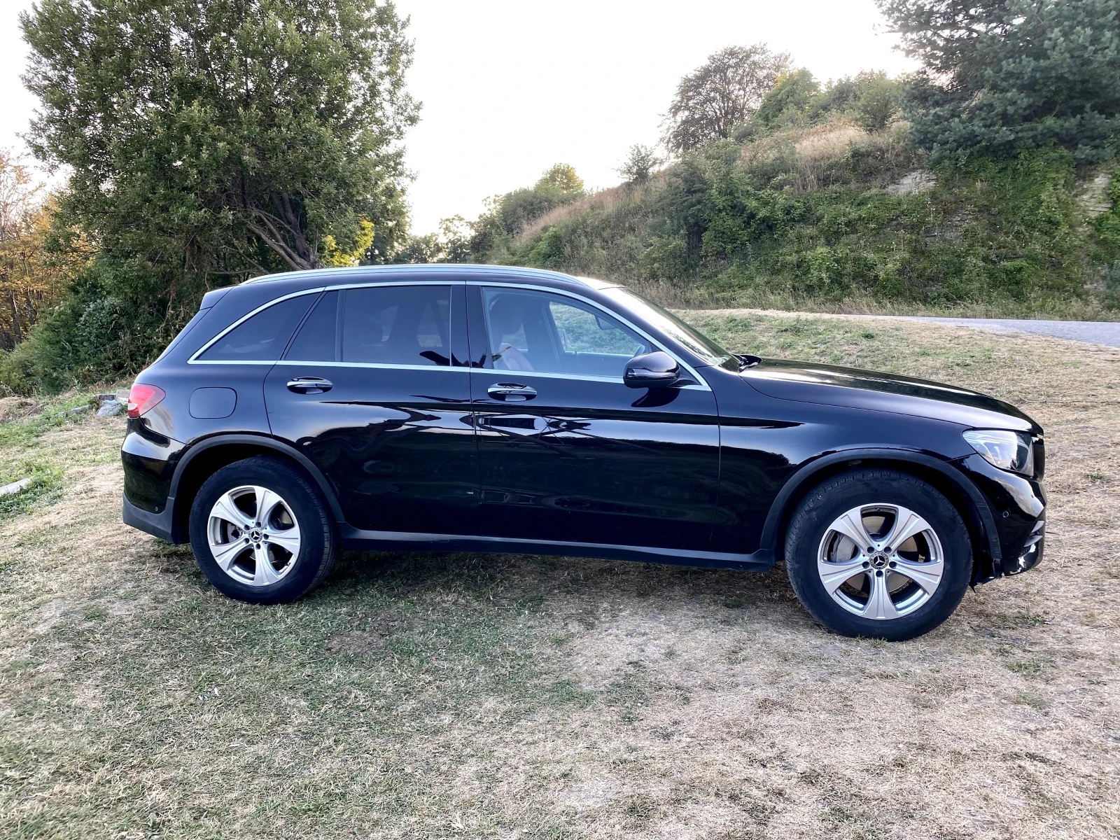 Mercedes-Benz GLC 300 4MATIC 360 CAM/PANORAMA/9G TRONIC, снимка 8 - Автомобили и джипове - 55679447