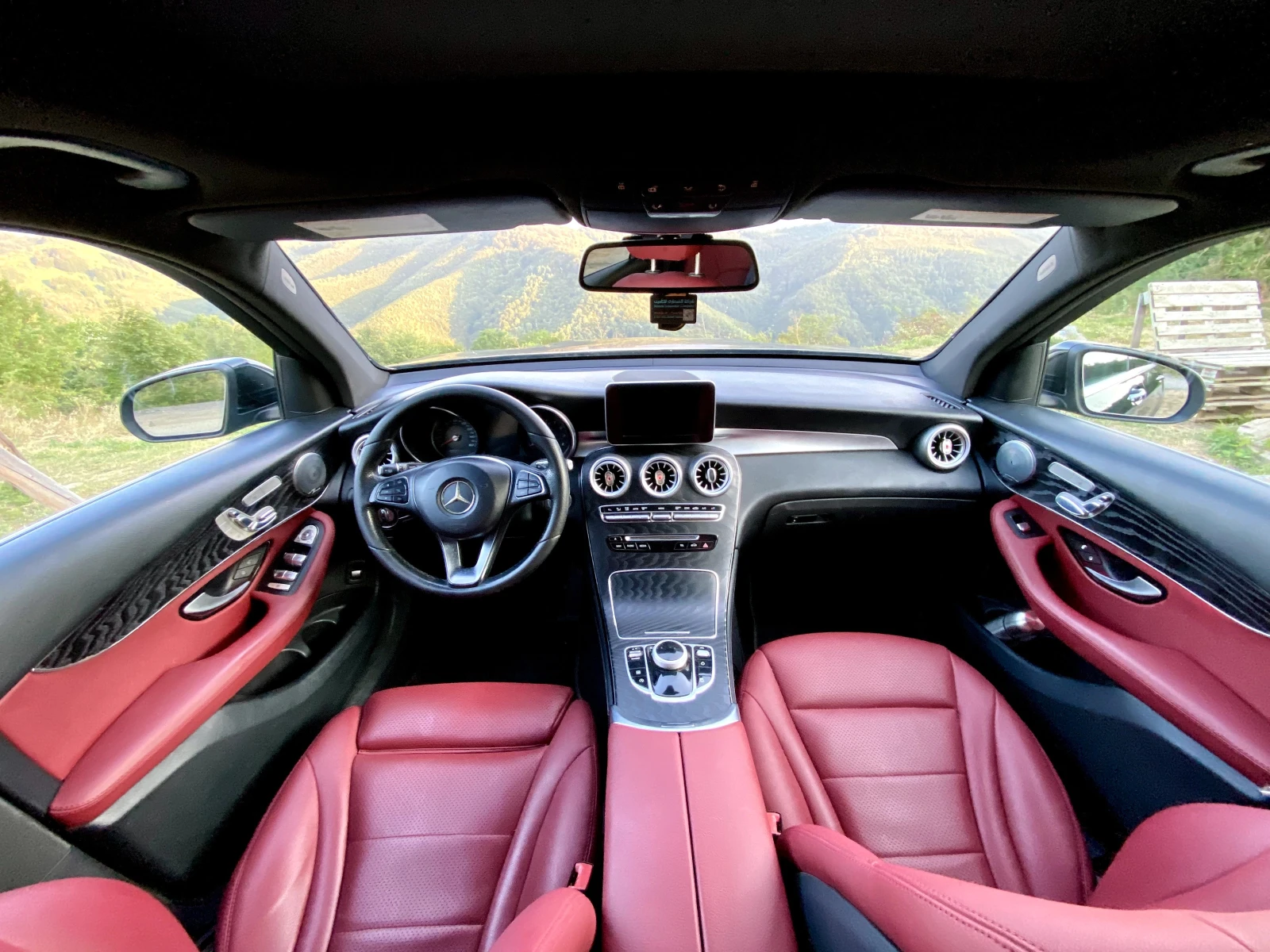 Mercedes-Benz GLC 300 4MATIC 360 CAM/PANORAMA/9G TRONIC, снимка 10 - Автомобили и джипове - 55679447
